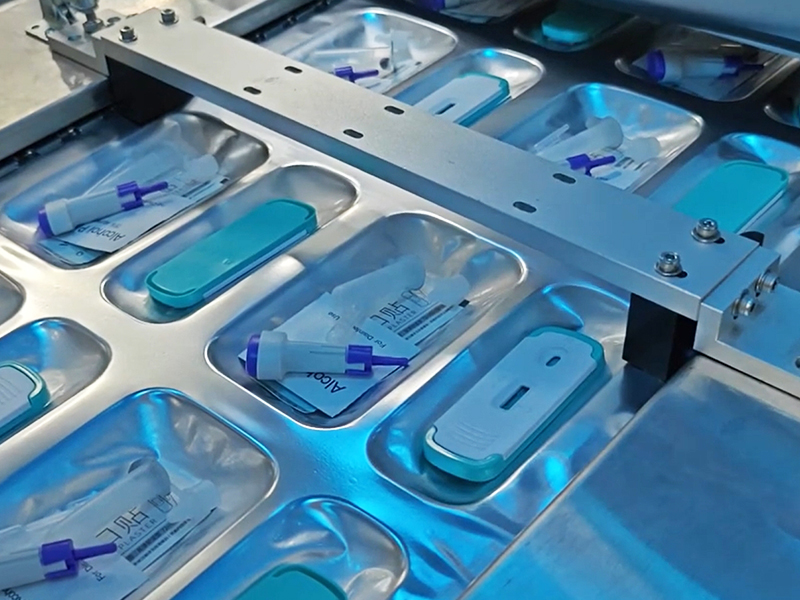 全自动软膜吸塑包装机：让出产更智能的高效包装设备